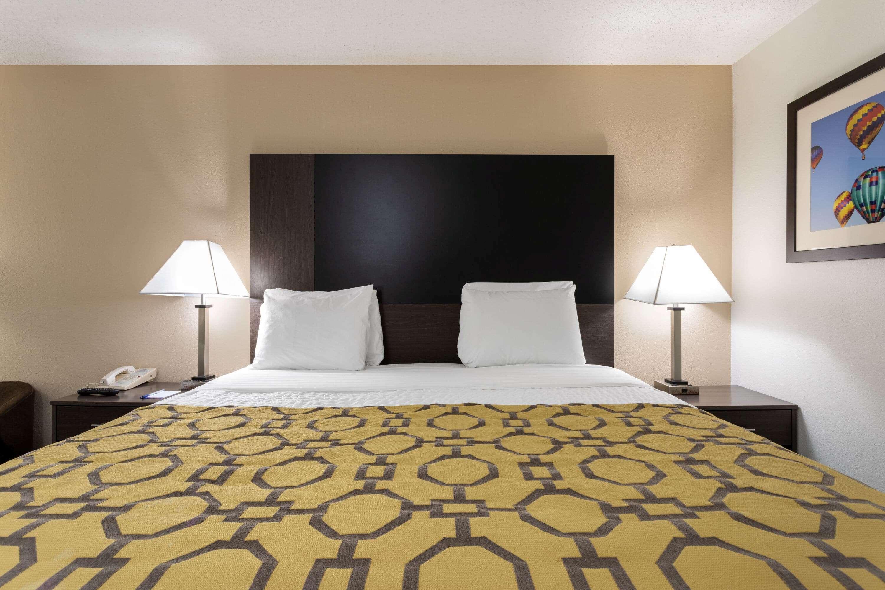 Baymont By Wyndham Tallahassee Esterno foto